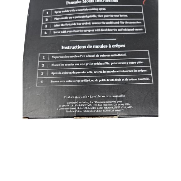 NEW Williams Sonoma 3 Silicone Pancake Molds Halloween Ghost Pumpkin Skull - Picture 4 of 4